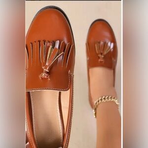 NWT boutique retro Brown Tassel Loafers size 38/ women’s 7